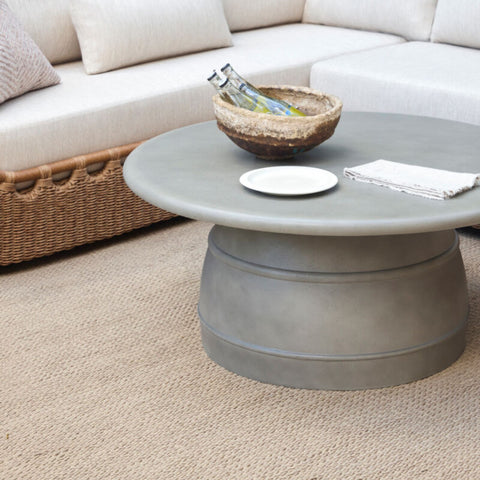 Table basse minérale - Béton artisanal peint à la main, gris clair